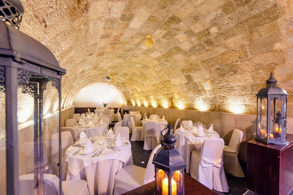 Avalon Boutique Hotel Rhodes — Restaurant & bars in Rhodes Town, South Aegean