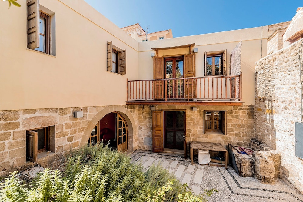Avalon Boutique Hotel Rhodes — Hotel building in Rhodes Town, South Aegean