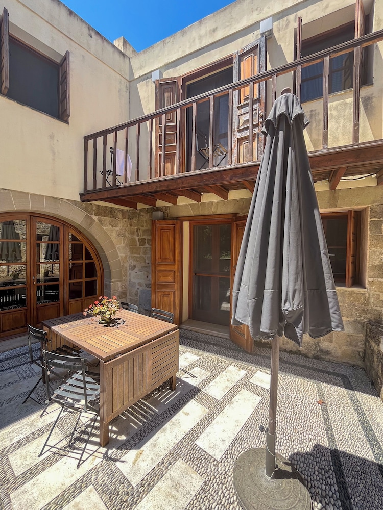 Avalon Boutique Hotel Rhodes — Hotel building in Rhodes Town, South Aegean