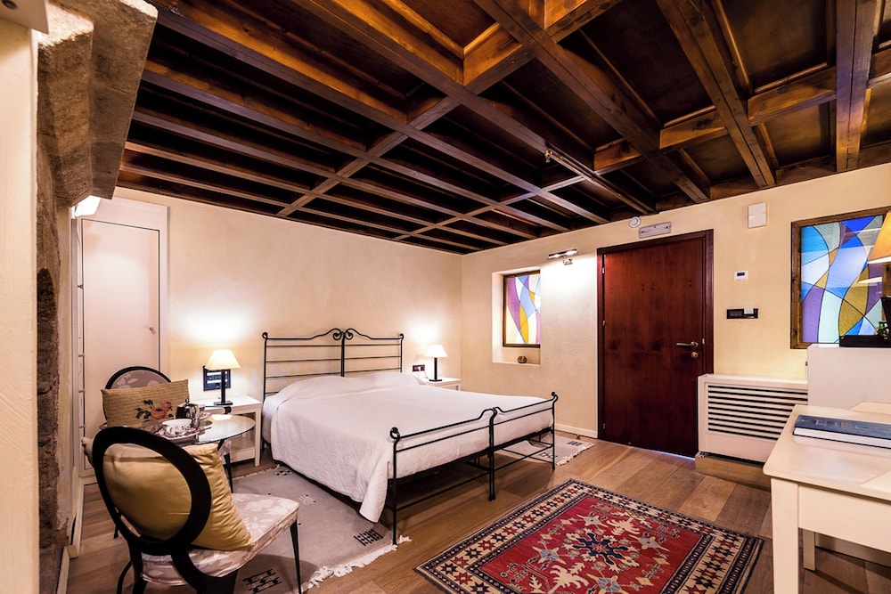 Avalon Boutique Hotel Rhodes — Hotel rooms in Rhodes Town, South Aegean