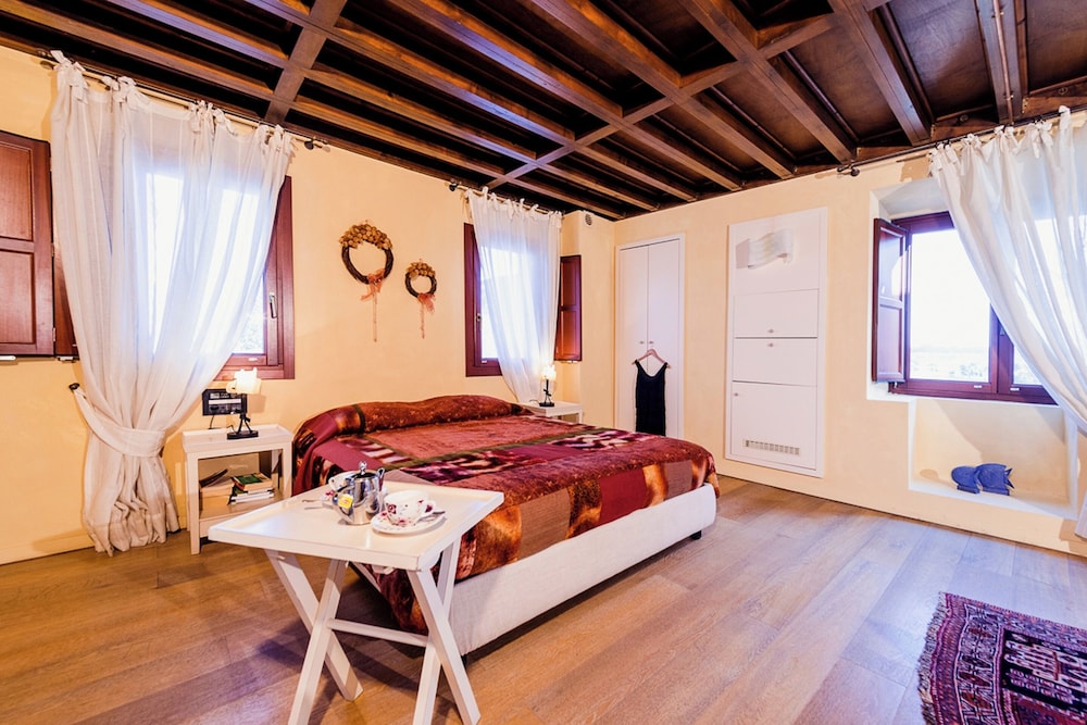 Avalon Boutique Hotel Rhodes — Hotel rooms in Rhodes Town, South Aegean