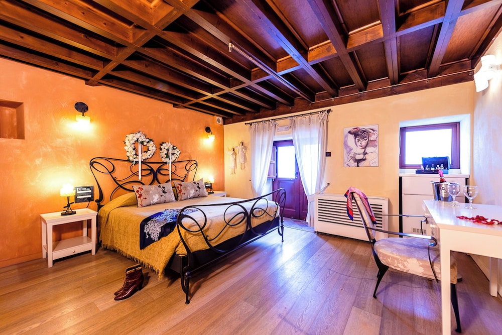 Avalon Boutique Hotel Rhodes — Hotel rooms in Rhodes Town, South Aegean