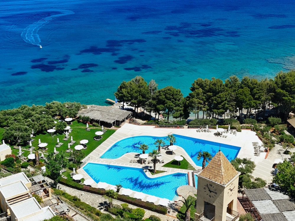 Candia Park Village — Swimming pool in Elounda
