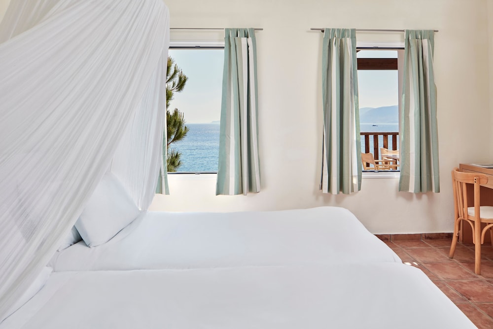 Candia Park Village — Hotel rooms in Elounda