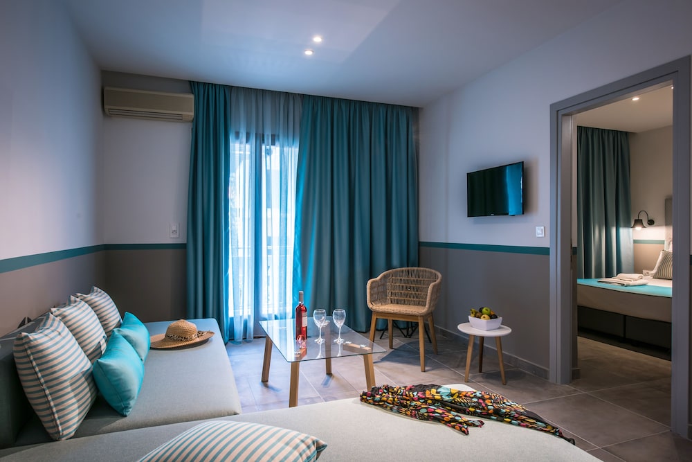 Solimar Turquoise Adults Only - All Inclusive — Hotel rooms in Chania