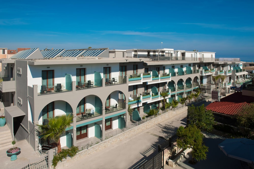 Solimar Turquoise Adults Only - All Inclusive — Hotel building in Chania