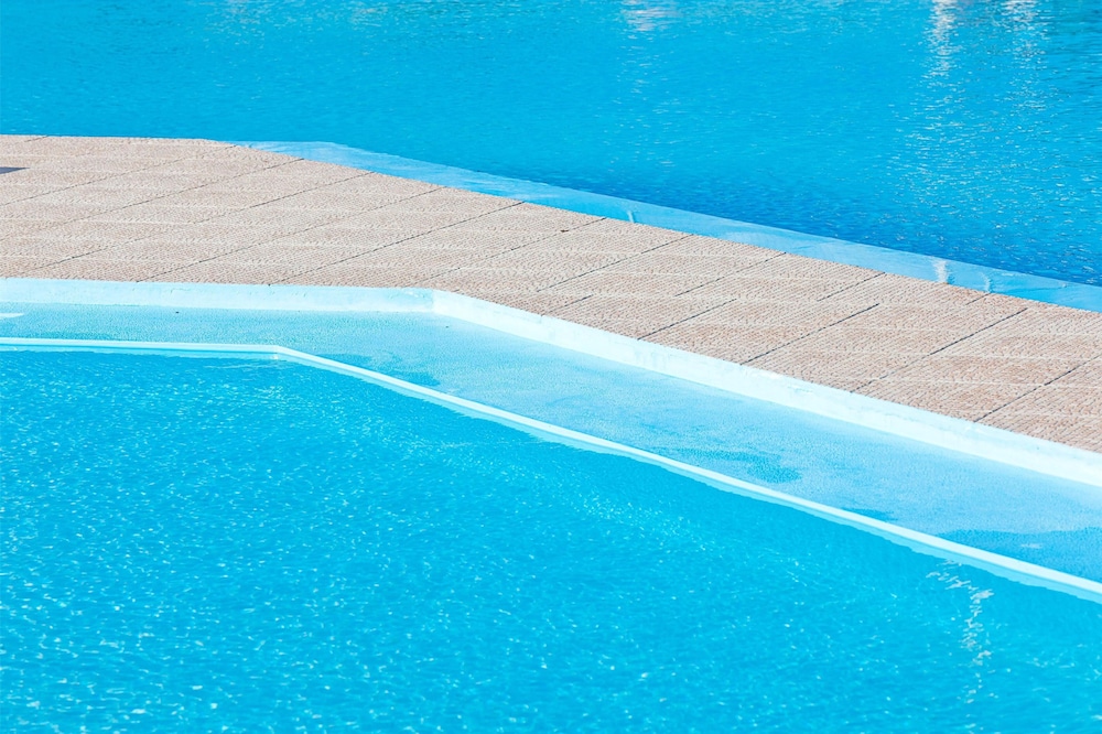 Mrs Chryssana Beach Hotel by GHH — Pool in Platanias