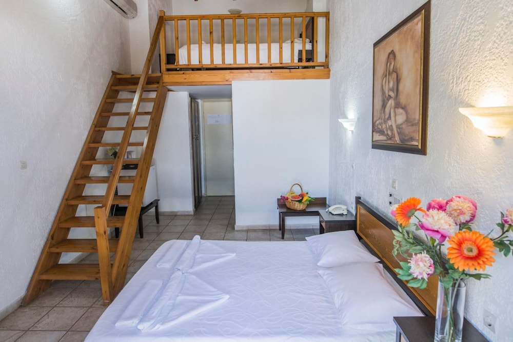 Creta Aquamarine hotel — Rooms in Rethymnon