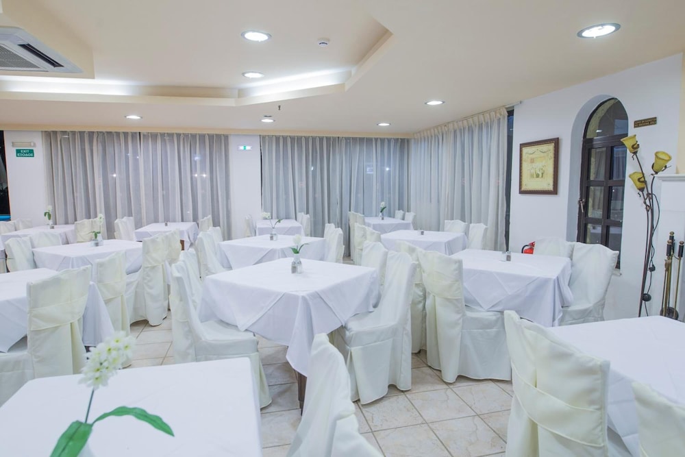Creta Aquamarine hotel — Restaurant in Rethymnon