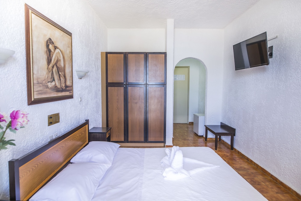 Creta Aquamarine hotel — Rooms in Rethymnon