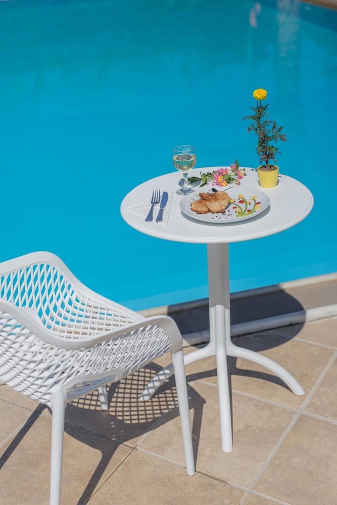 Creta Aquamarine hotel — Pool in Rethymnon