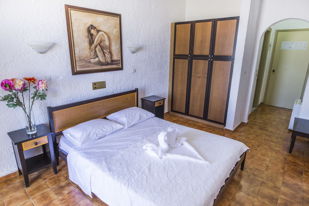 Creta Aquamarine hotel — Rooms in Rethymnon