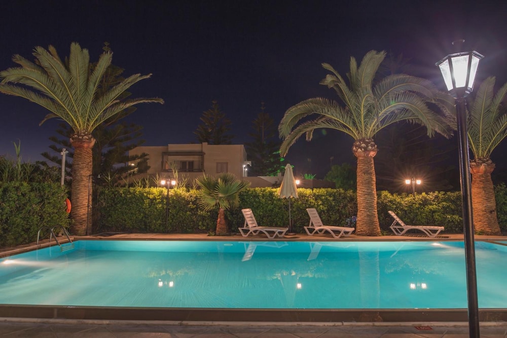 Creta Aquamarine hotel — Pool in Rethymnon