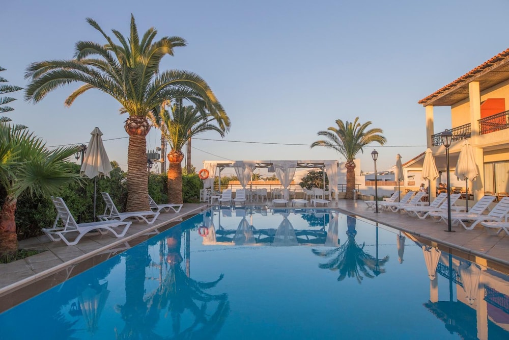 Creta Aquamarine hotel — Main photo in Rethymnon
