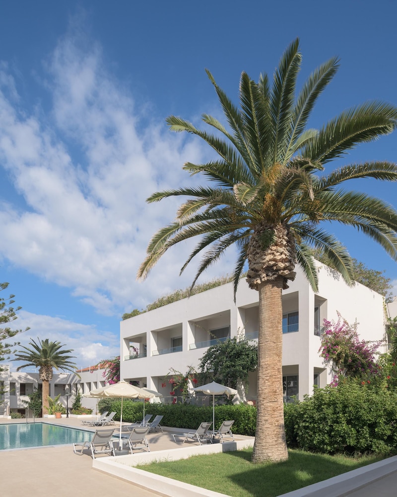 Creta Royal - Adults only — Hotel building in Rethymnon