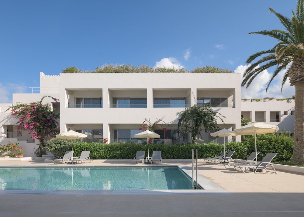 Creta Royal - Adults only — Hotel building in Rethymnon