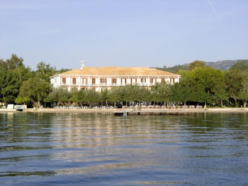 Dassia Beach — Hotel building in Dassia, Ionian Islands