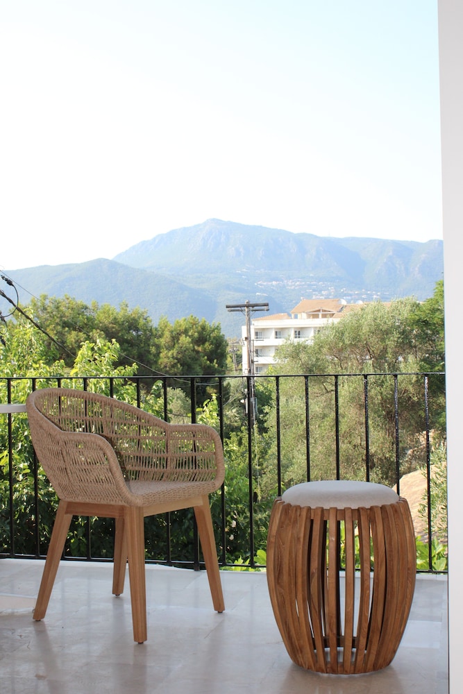 Dassia Beach — Hotel building in Dassia, Ionian Islands