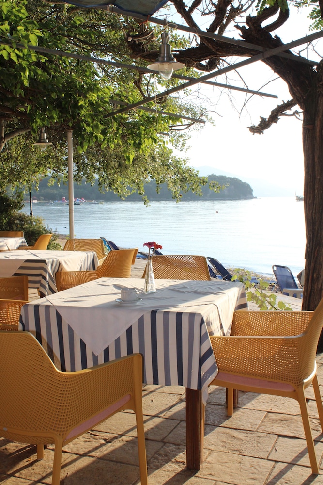 Dassia Beach — Restaurant & bars in Dassia, Ionian Islands