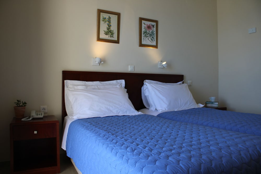 Dassia Beach — Hotel rooms in Dassia, Ionian Islands