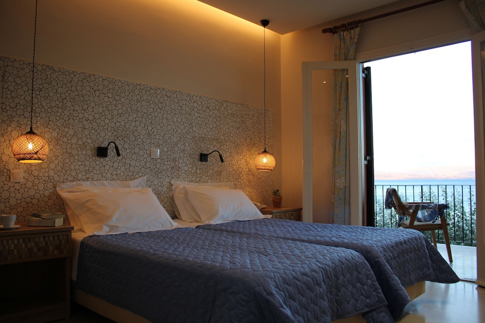 Dassia Beach — Hotel rooms in Dassia, Ionian Islands