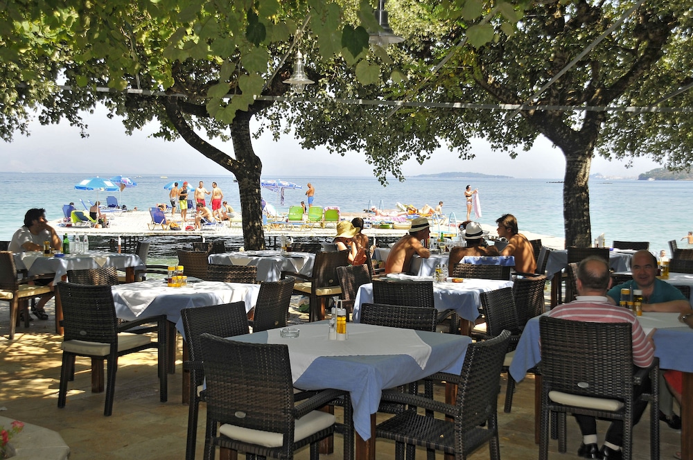 Dassia Beach — Restaurant & bars in Dassia, Ionian Islands
