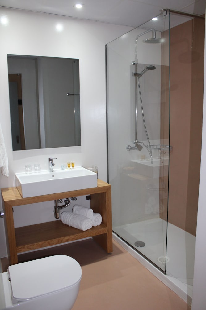 Dassia Beach — Hotel rooms in Dassia, Ionian Islands