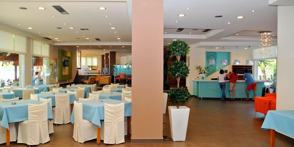 Dassia Beach — Restaurant & bars in Dassia, Ionian Islands
