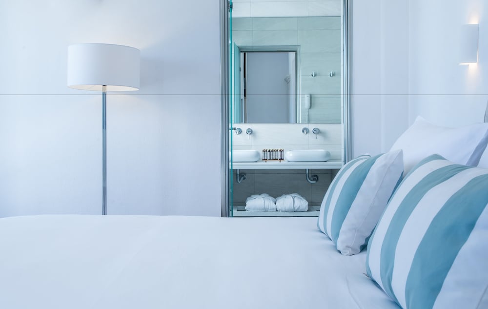 DeLight Boutique Hotel - Small Luxury Hotels of the World — Rooms in Ornos, South Aegean