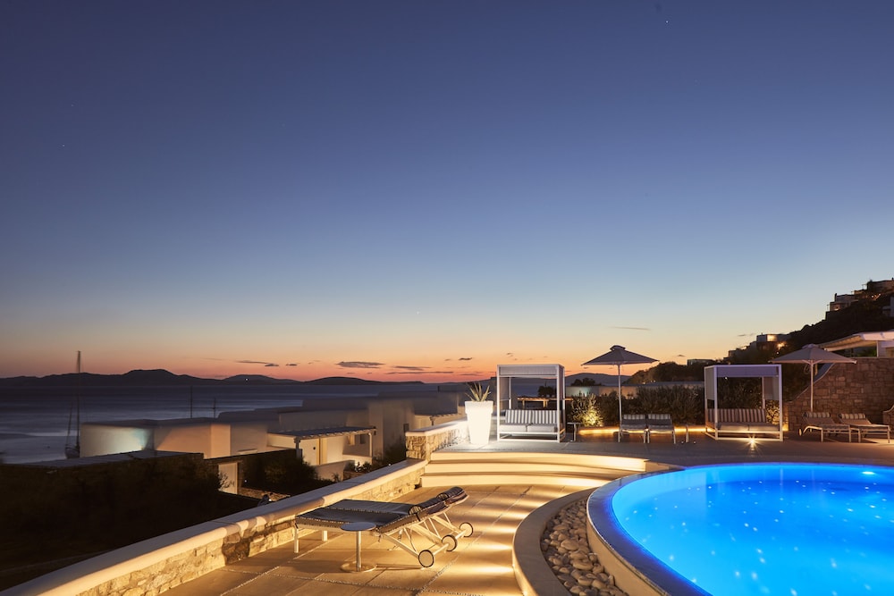 DeLight Boutique Hotel - Small Luxury Hotels of the World — Pool in Ornos, South Aegean