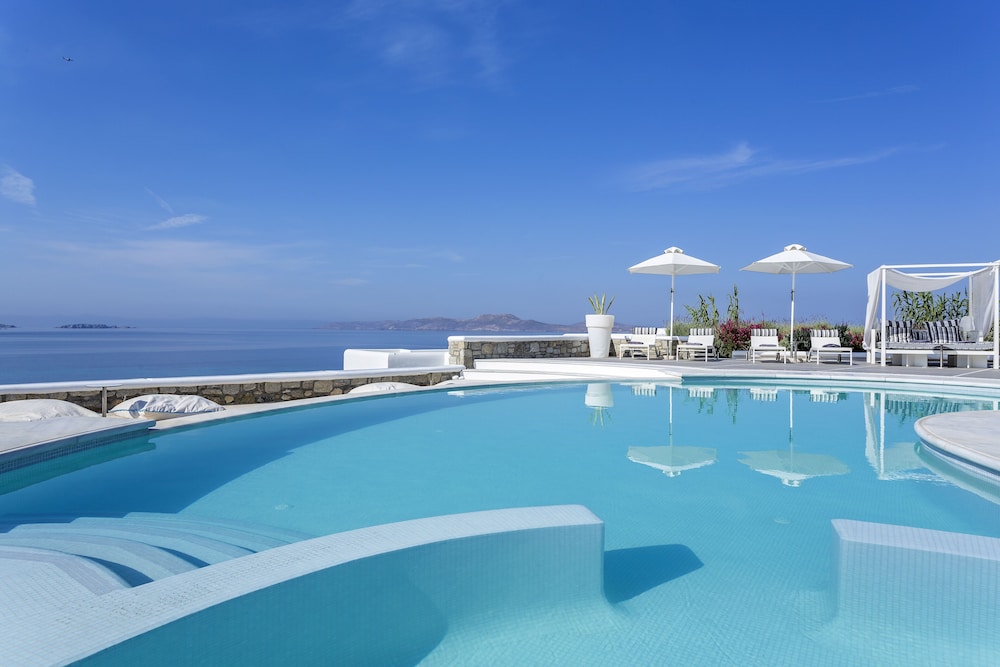 DeLight Boutique Hotel - Small Luxury Hotels of the World — Main photo in Ornos, South Aegean