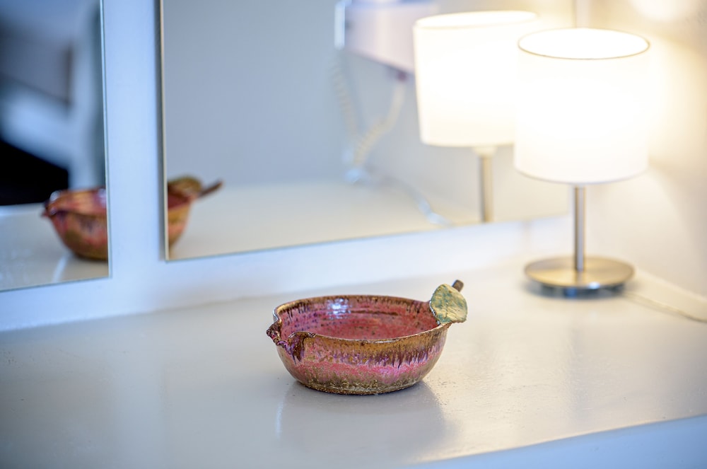 En Plo Boutique Suites — Hotel rooms in Oia, South Aegean