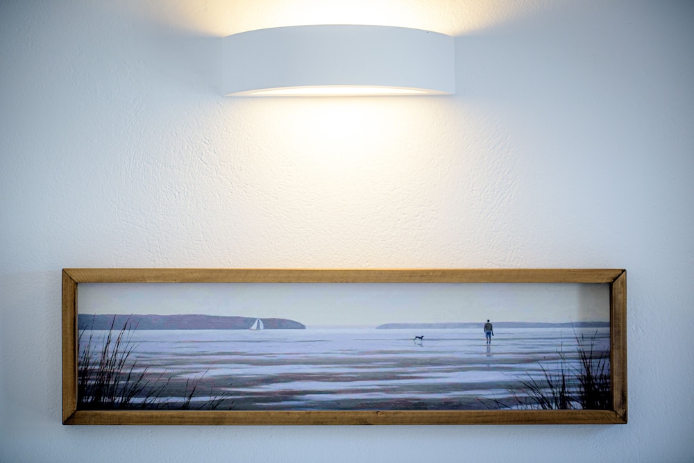 En Plo Boutique Suites — Hotel building in Oia, South Aegean