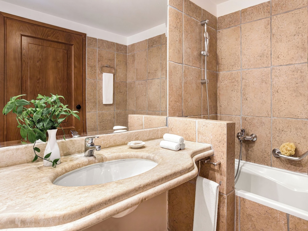 Grecotel Plaza Beach House — Hotel rooms in Rethymnon