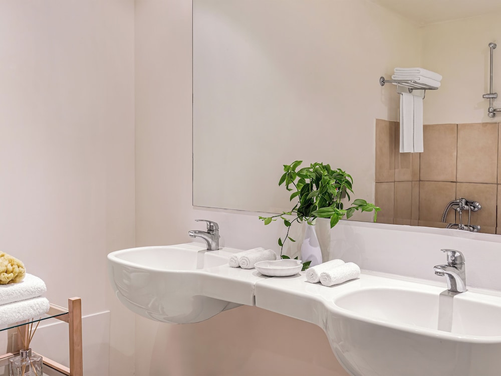 Grecotel Plaza Beach House — Hotel rooms in Rethymnon