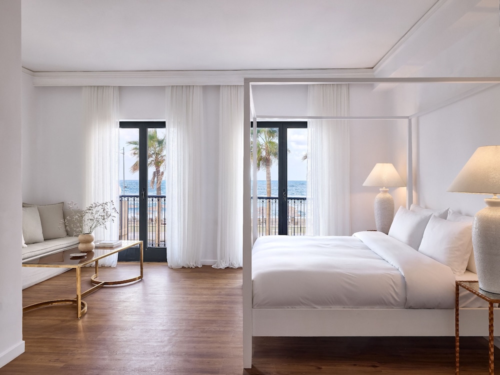 Grecotel Plaza Beach House — Hotel rooms in Rethymnon