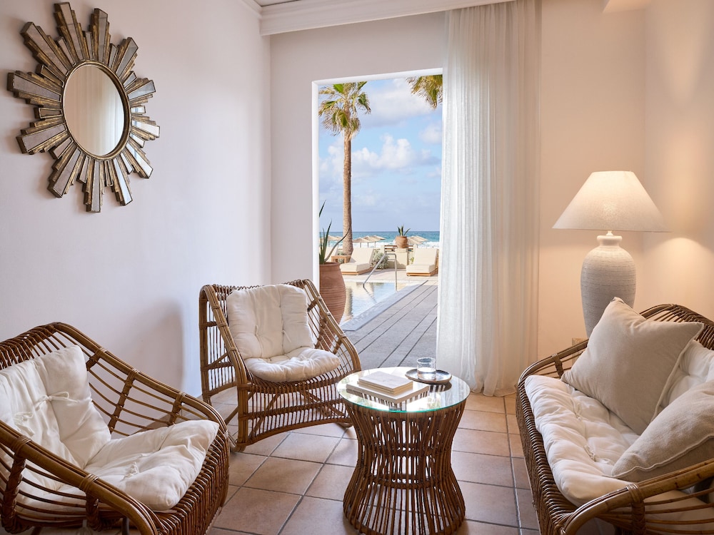 Grecotel Plaza Beach House — Hotel rooms in Rethymnon