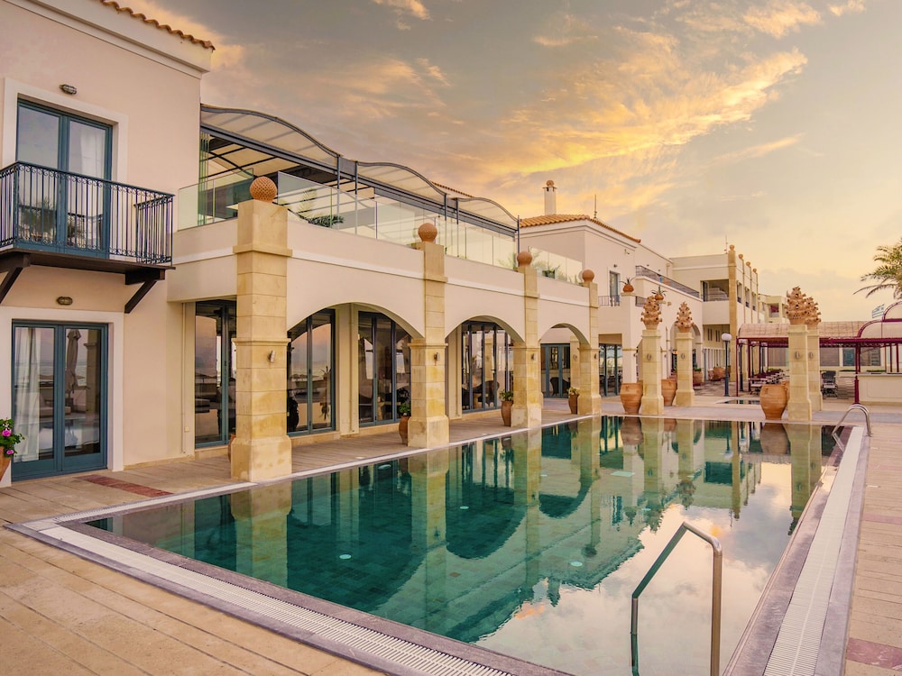 Grecotel Plaza Beach House — Swimming pool in Rethymnon