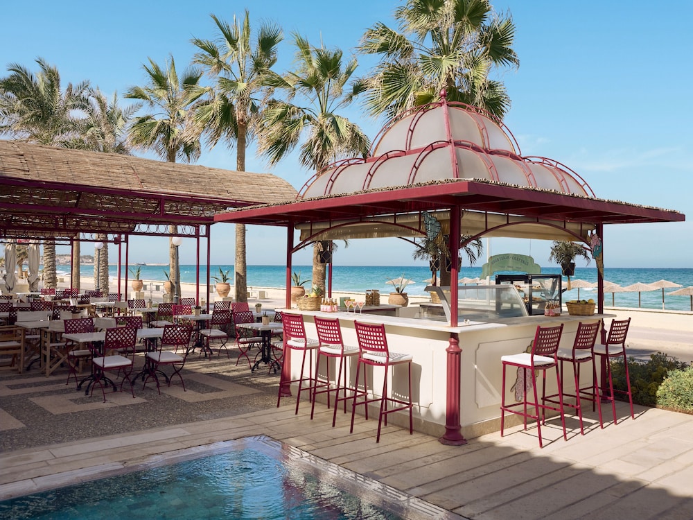 Grecotel Plaza Beach House — Restaurant & bars in Rethymnon