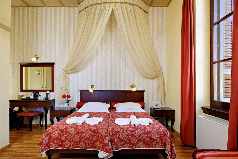 Halepa Hotel — Hotel rooms in Chania