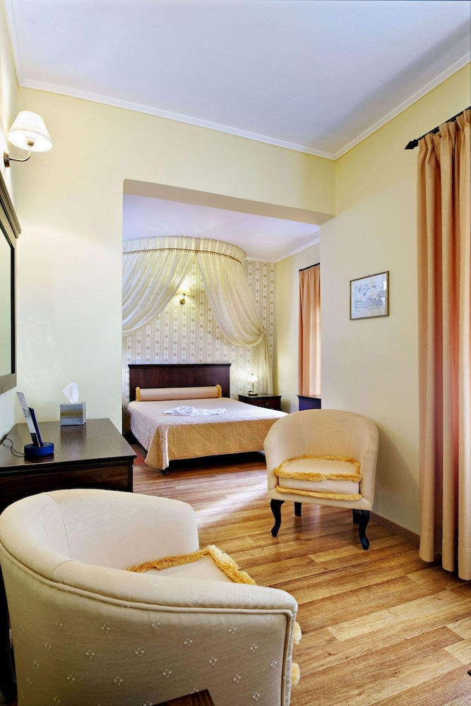 Halepa Hotel — Hotel rooms in Chania