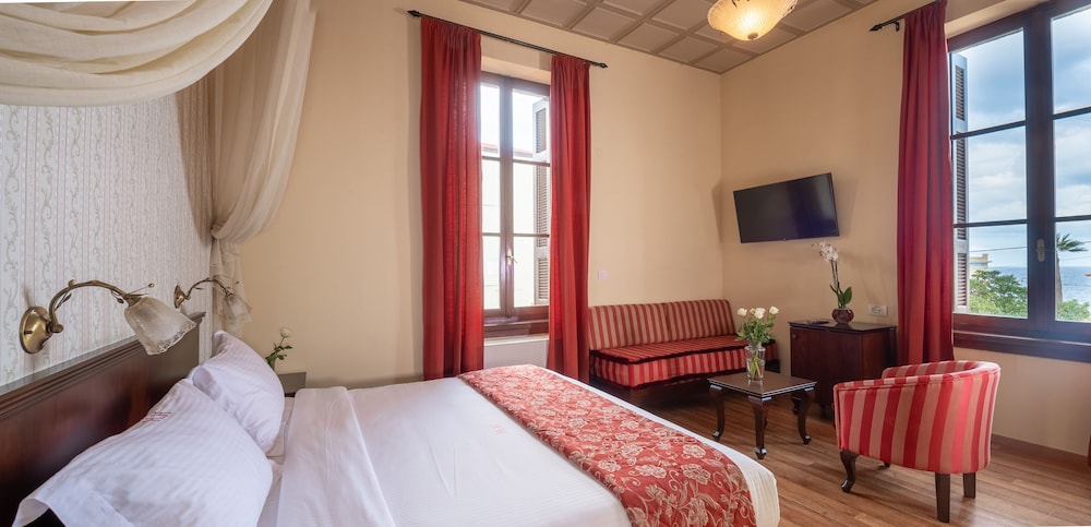Halepa Hotel — Hotel rooms in Chania
