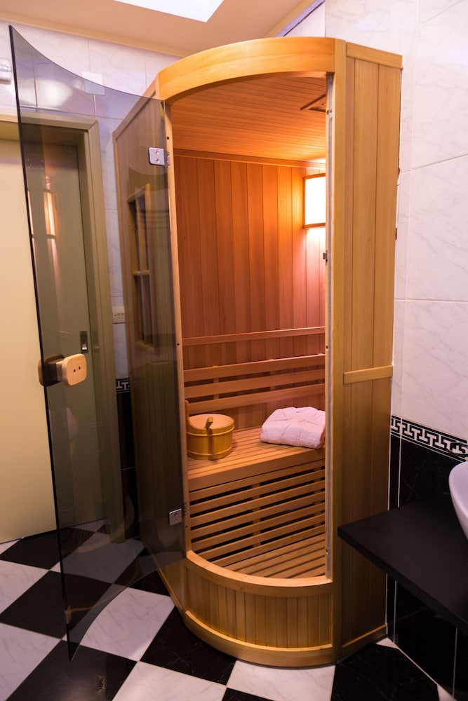Halepa Hotel — Hotel rooms in Chania