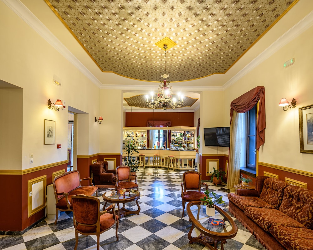 Halepa Hotel — Restaurant & bars in Chania
