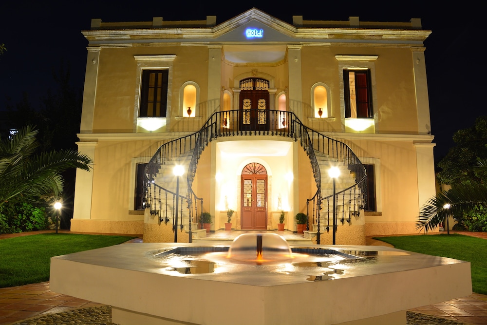 Halepa Hotel — Hotel building in Chania