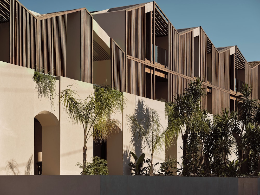 Hotel Contessina — Hotel building in Tsilivi, Ionian Islands