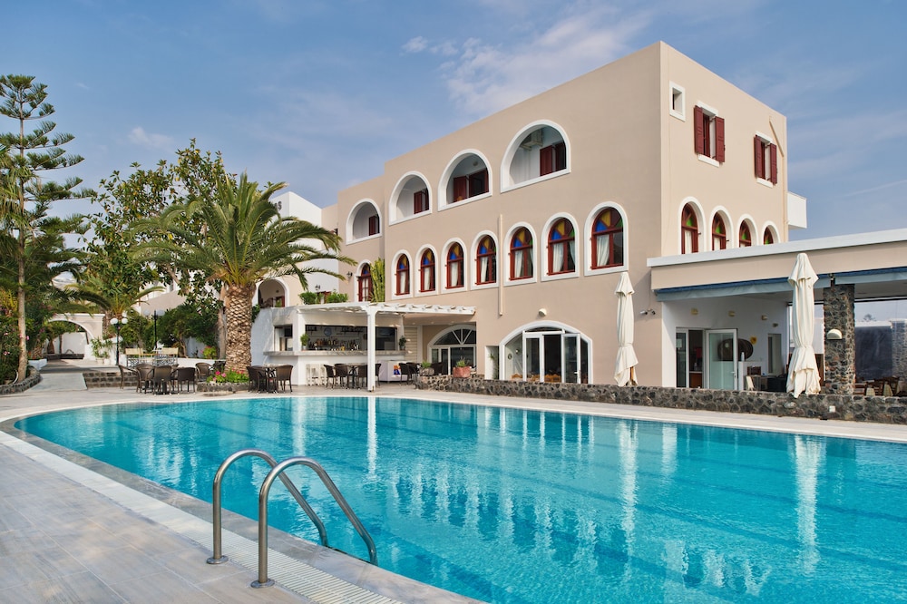 Hotel Makarios — Main photo in Kamari, South Aegean