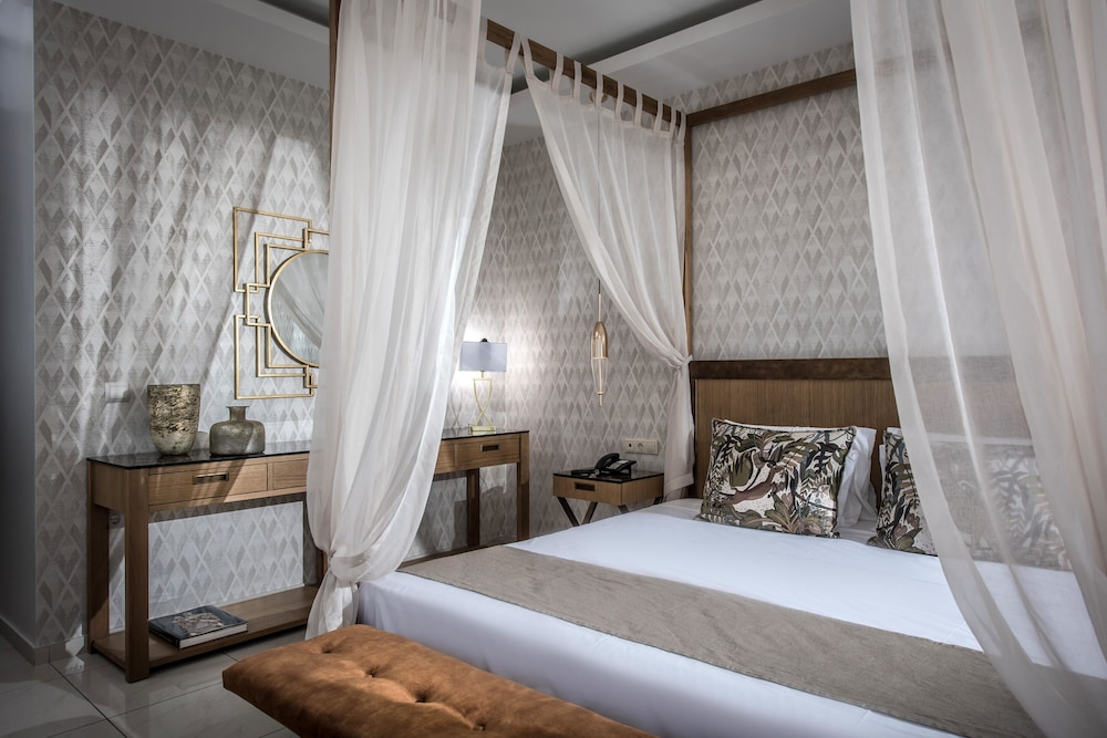 Hotel Matheo Villas & Suites — Hotel rooms in Malia