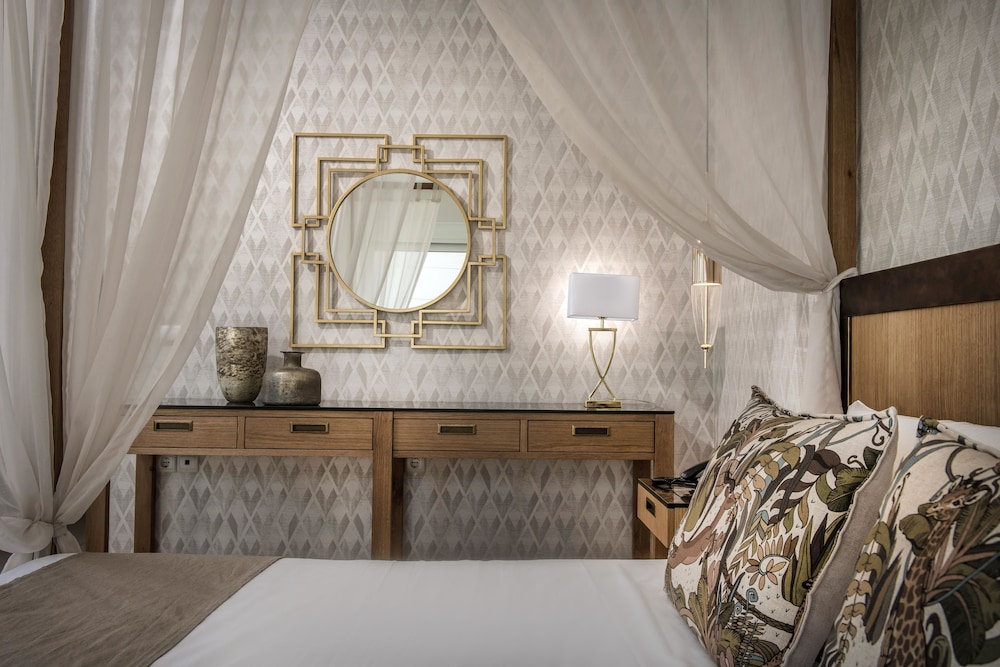 Hotel Matheo Villas & Suites — Hotel rooms in Malia