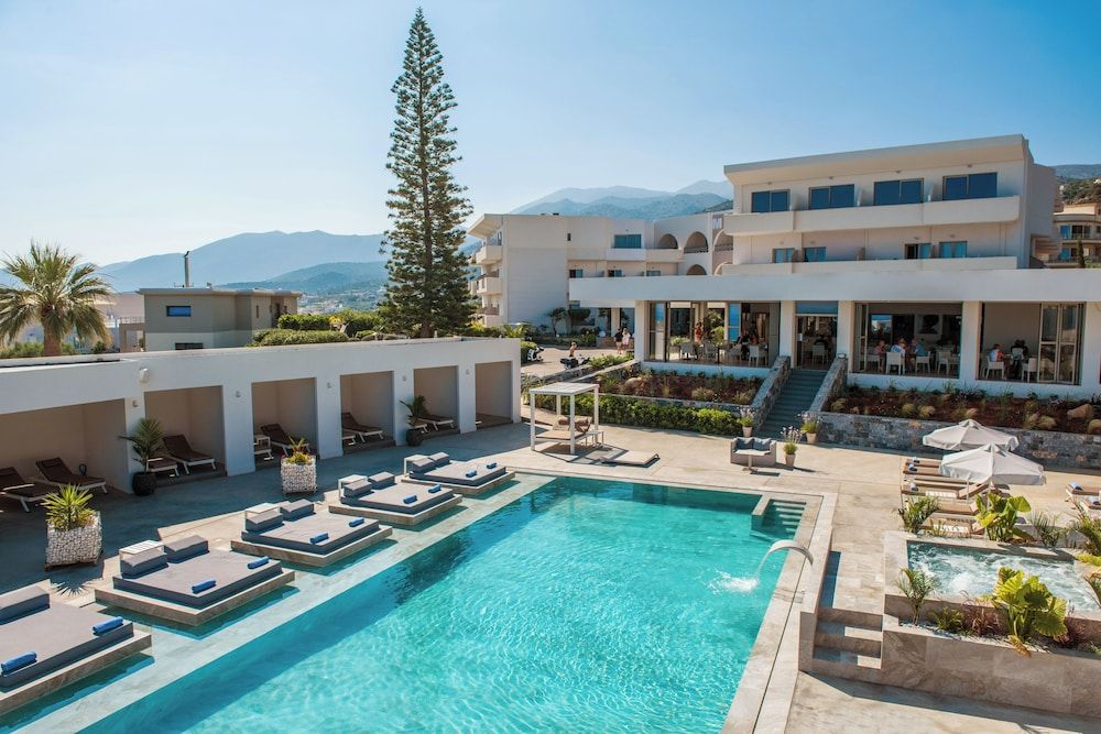 Hotel Matheo Villas & Suites